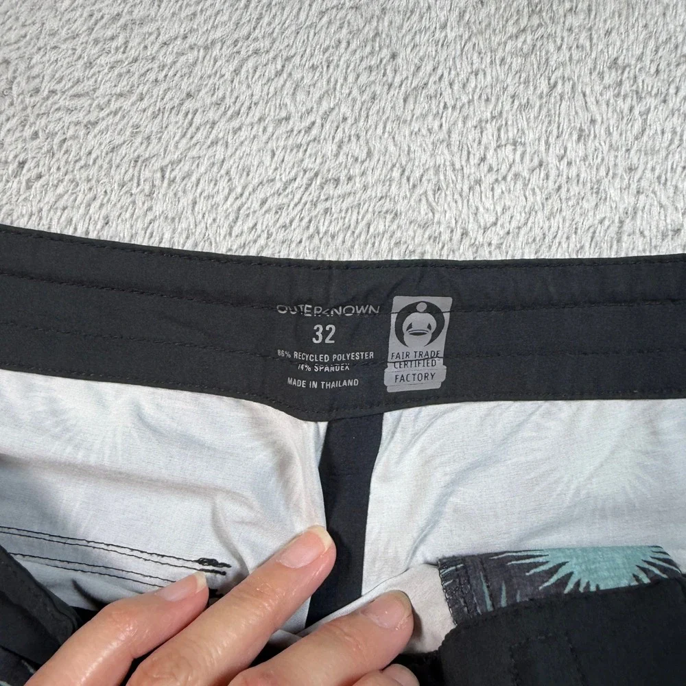 Outerknown Board Shorts Men 32 Green All Time Scallop Starburst Recycled Stretch